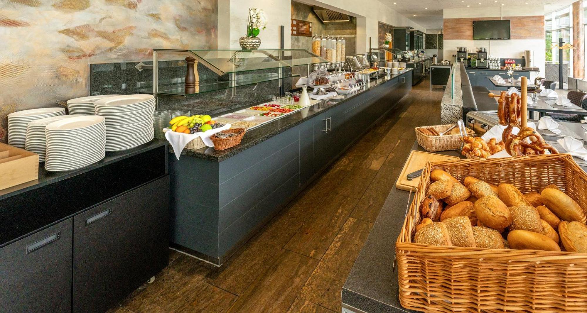 Plaza Inn Stuttgart-Дитцинген Экстерьер фото