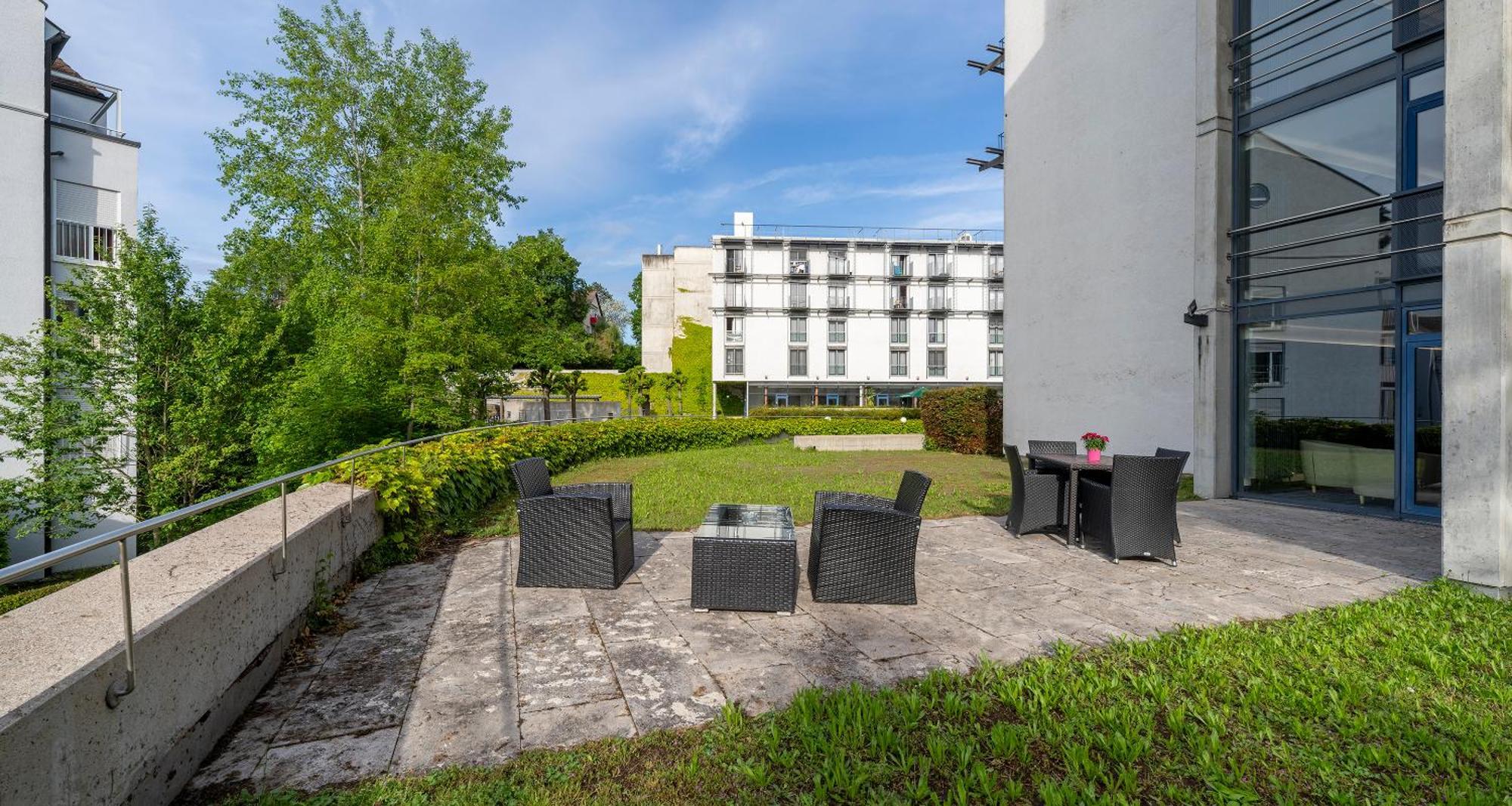 Plaza Inn Stuttgart-Дитцинген Экстерьер фото